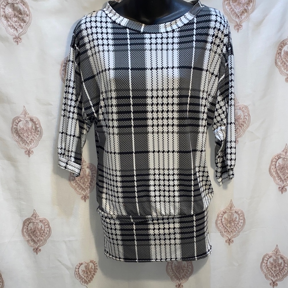 BELLAMI COLLECTION PARIS BLACK/WHITE SCOOP NECK TUNIC SZ M/TU